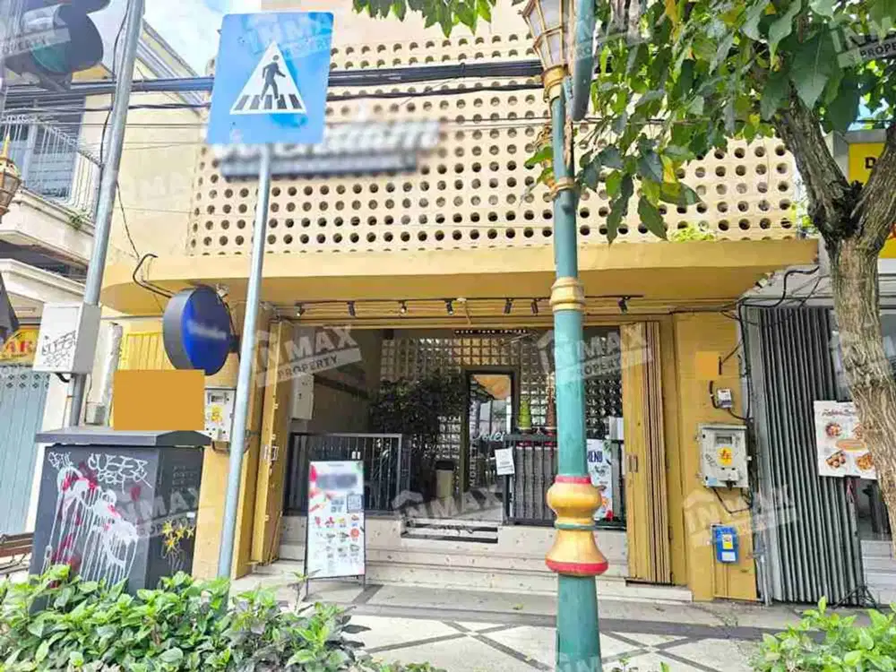 Tempat Usaha Kayutangan Heritage, Pusat Bisnis Jalan Basuki Rahmat, Traffic ramai