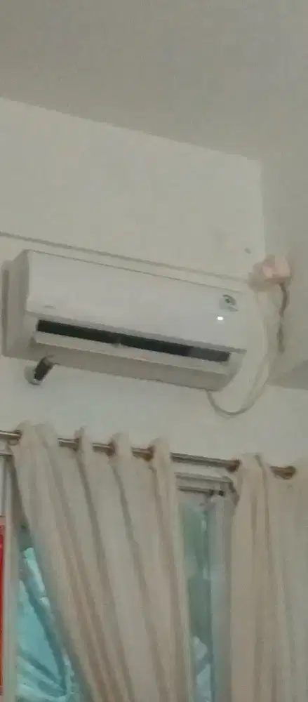 AC Midea 1/2 PK indoor + outdoor R32