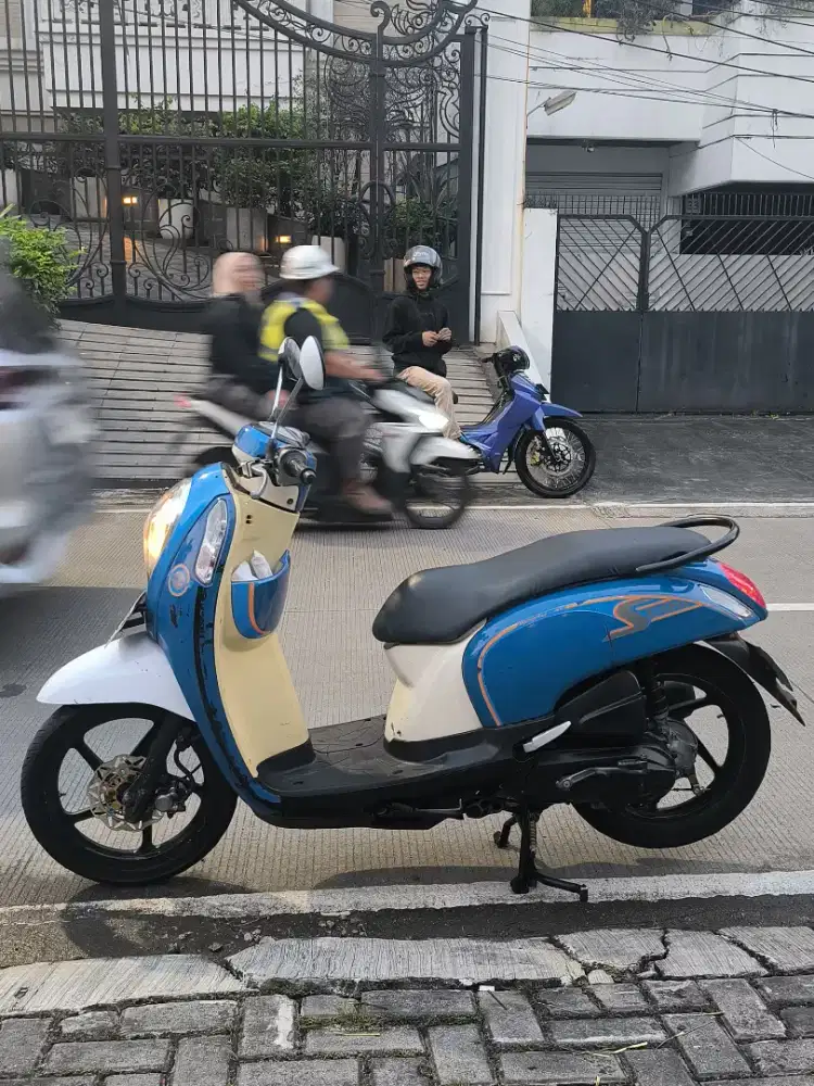 Honda Scoopy 2014