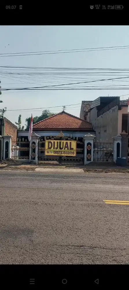 Rumah Murah di Jalan Raya