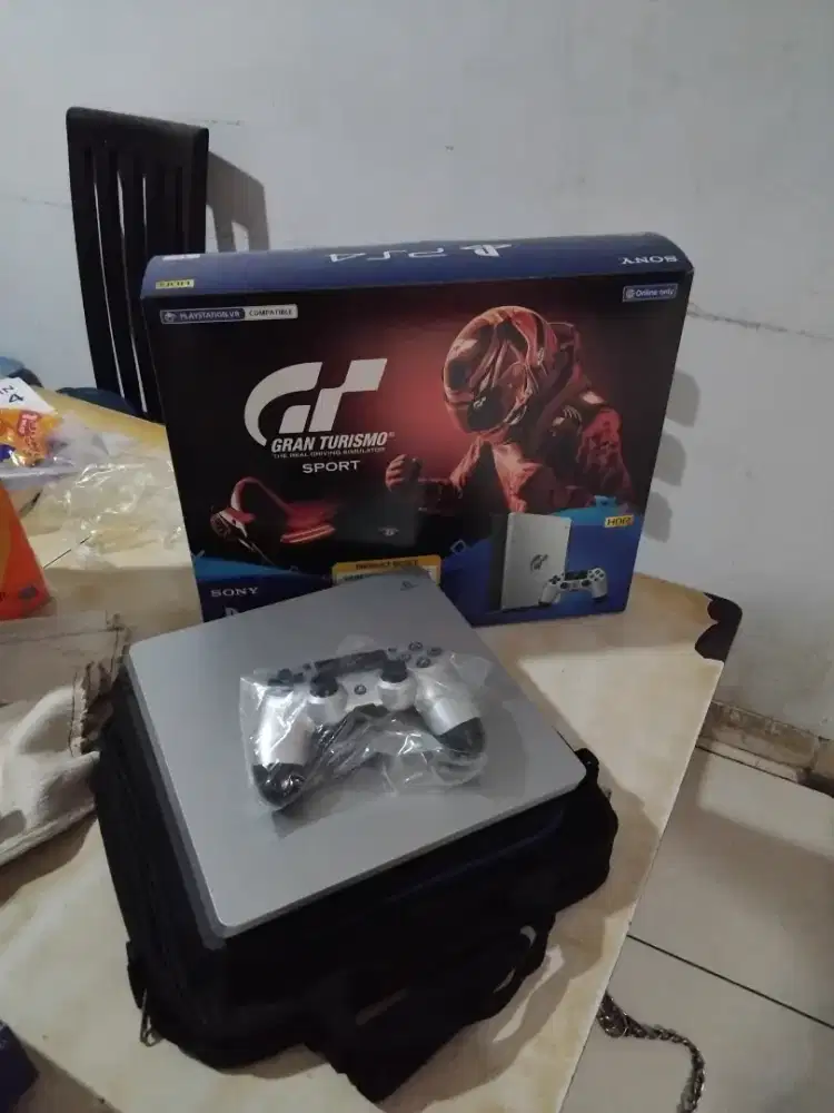 PS4 SLIM 1 TB Gran Turismo Edition