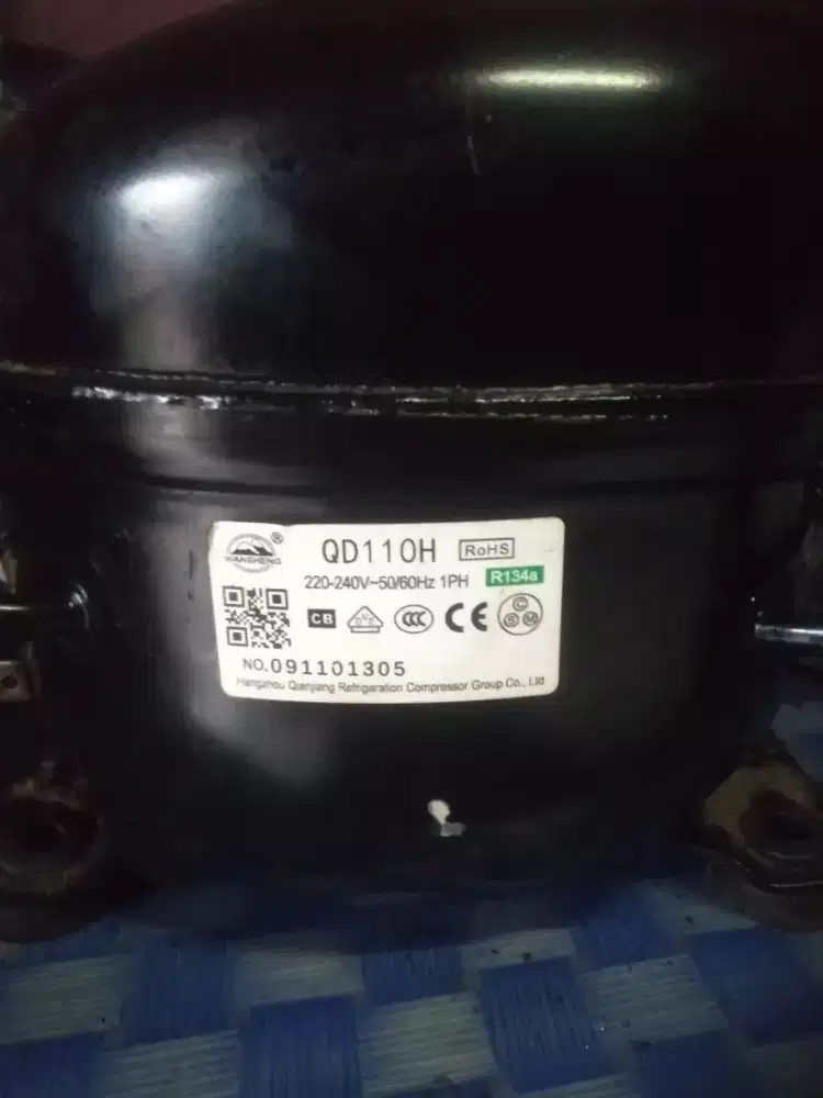 Kompressor frezzer 1/3 ,,siap test dan cek sepuasnya.