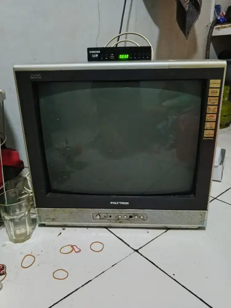 TV tabung Polytron 21 inch normal