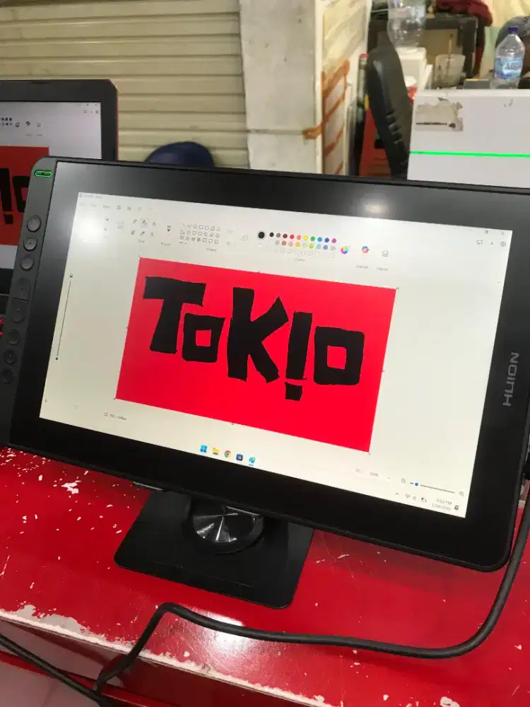 Huion Kamvas 13

Kelengkapan fullset 
Include pen digital
Glove