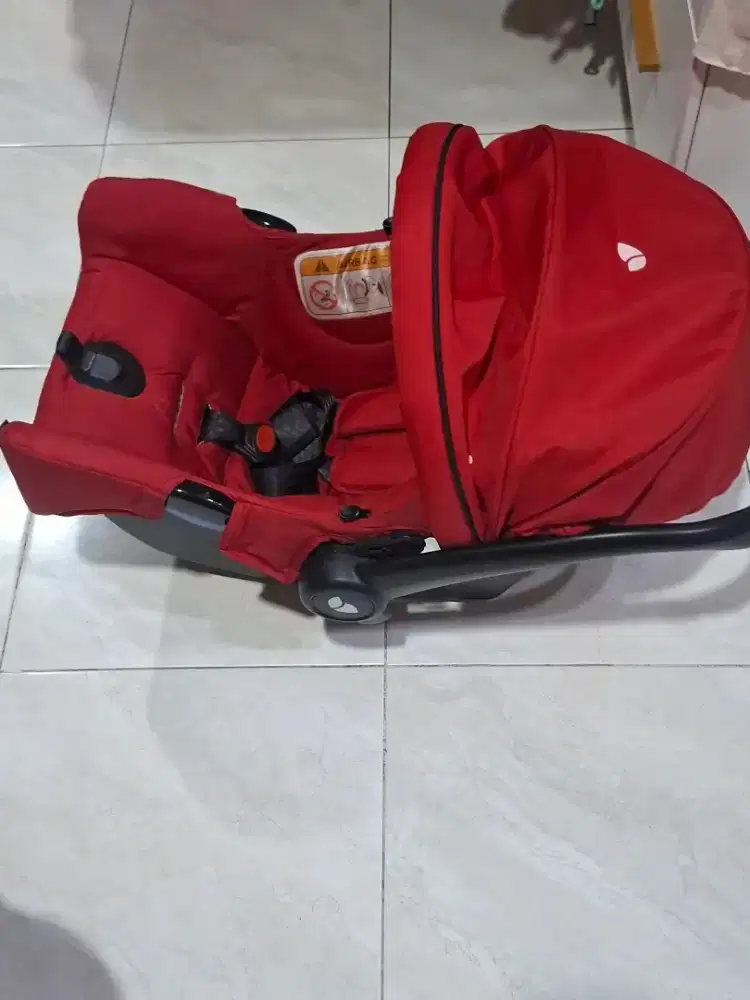 Car seat merek Joie