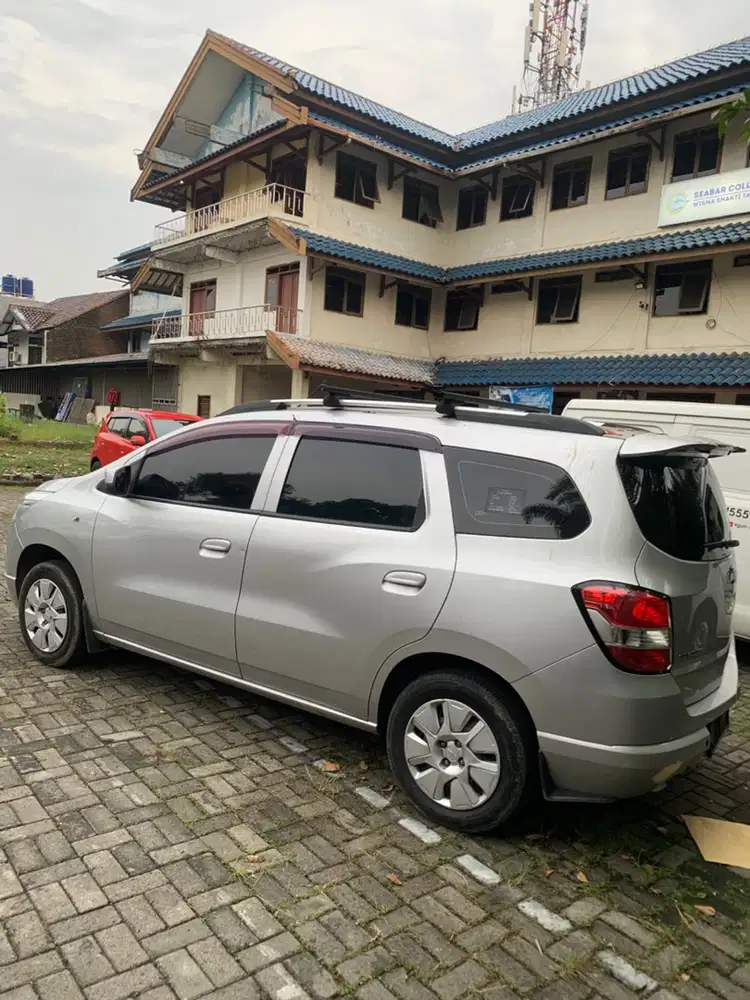 Chevrolet Spin 2014 Bensin