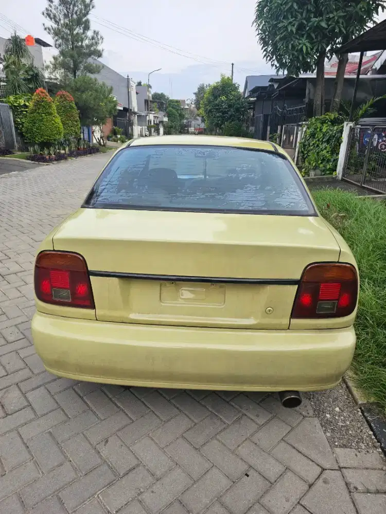 Suzuki Baleno 2001