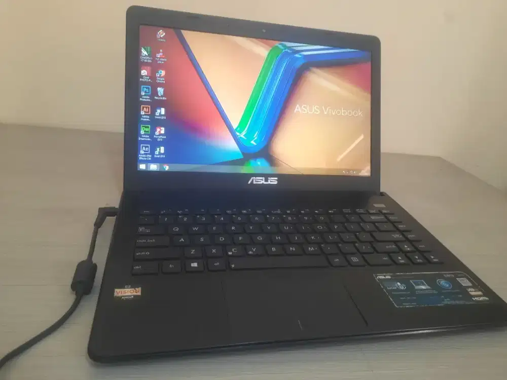 Laptop Sekolah Kuliah Jual Mrh(Asus AMD-E2-Radeon R2-Slim)Ram4-Hdd-500