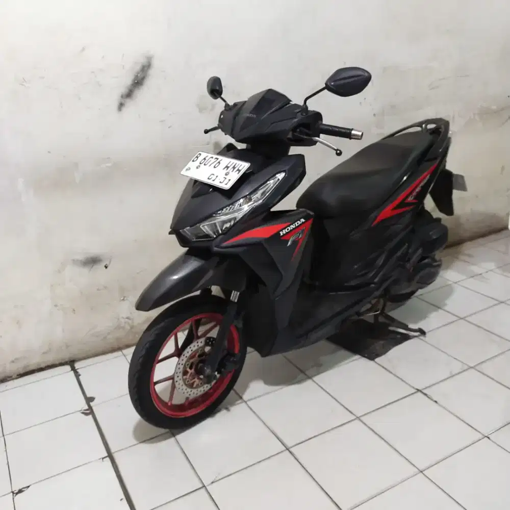 Honda Vario 125 OLD 2015 Mesin Aluss Lengkap Bagus