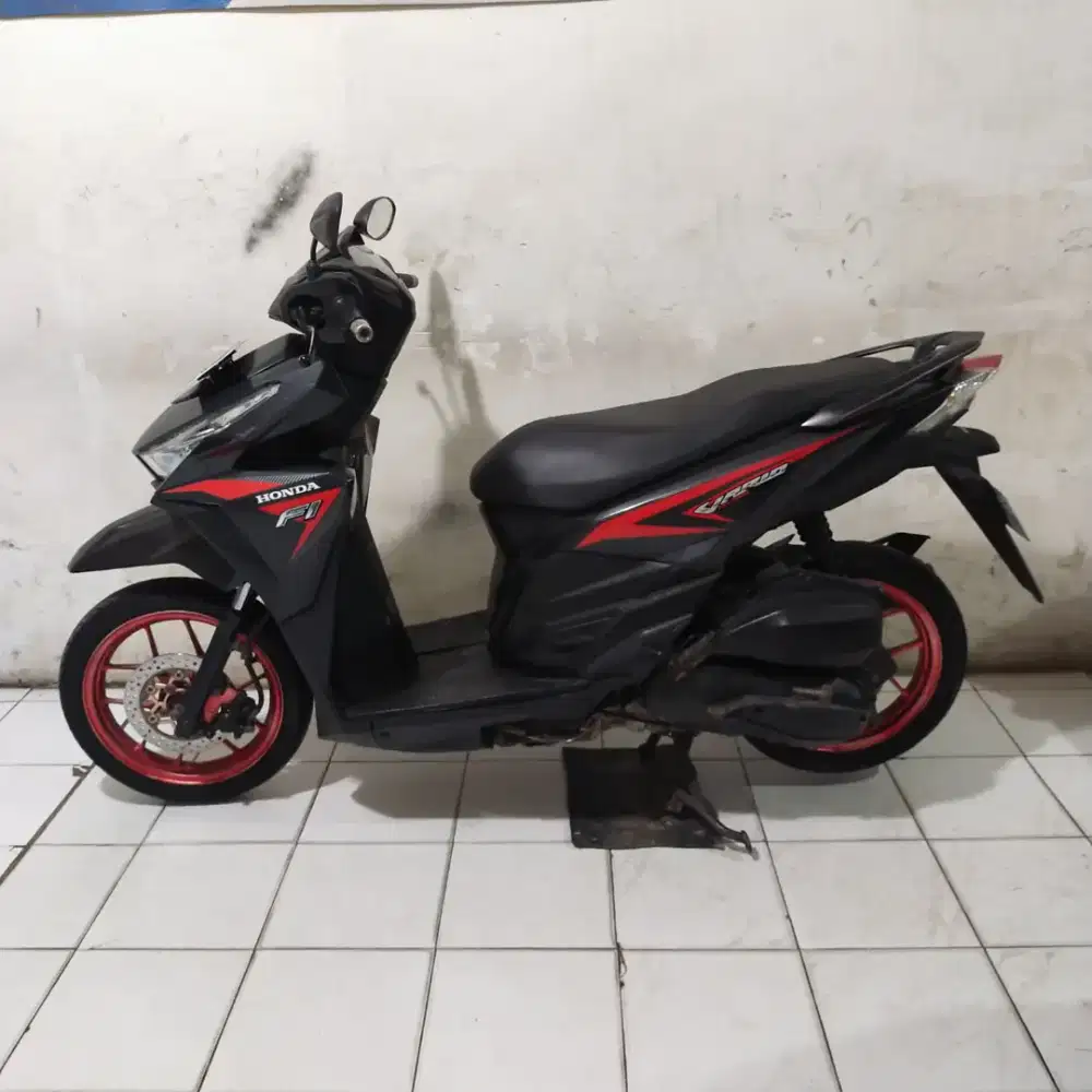 Honda Vario 125 OLD 2015 Mesin Cakep Bagus Lengkap