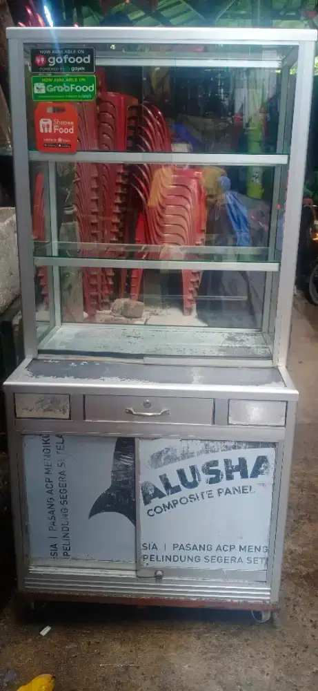 etalase makanan
