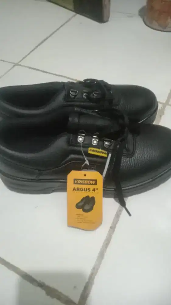 Sepatu Septi krisbow