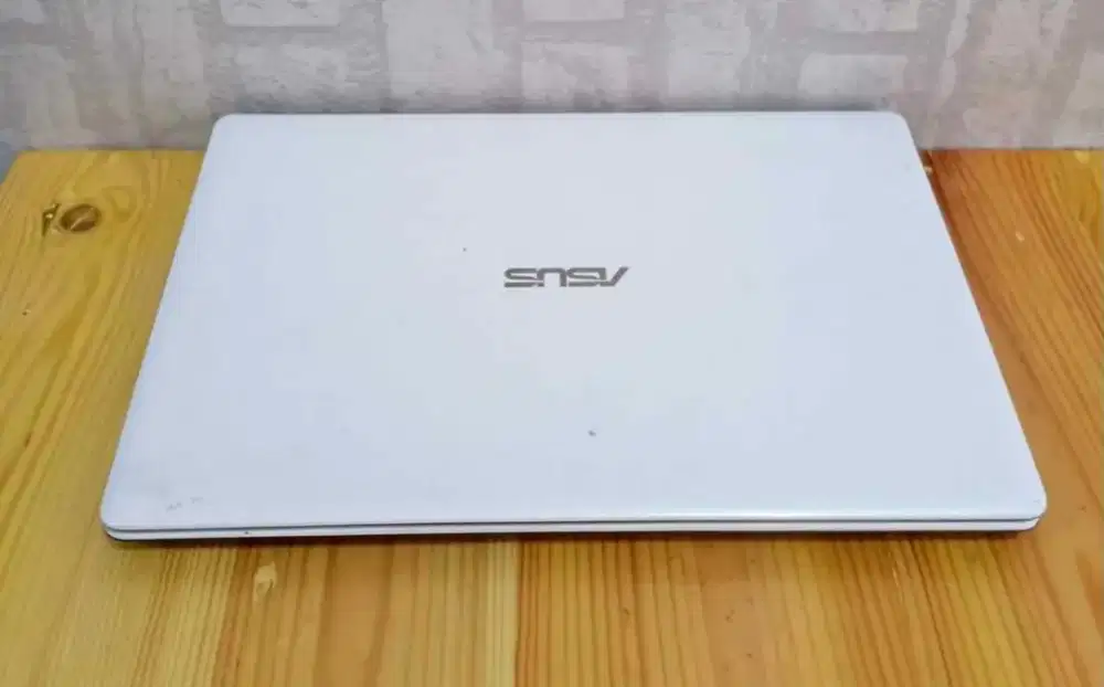 LAPTOP ASUS INTEL CELERON N2840
