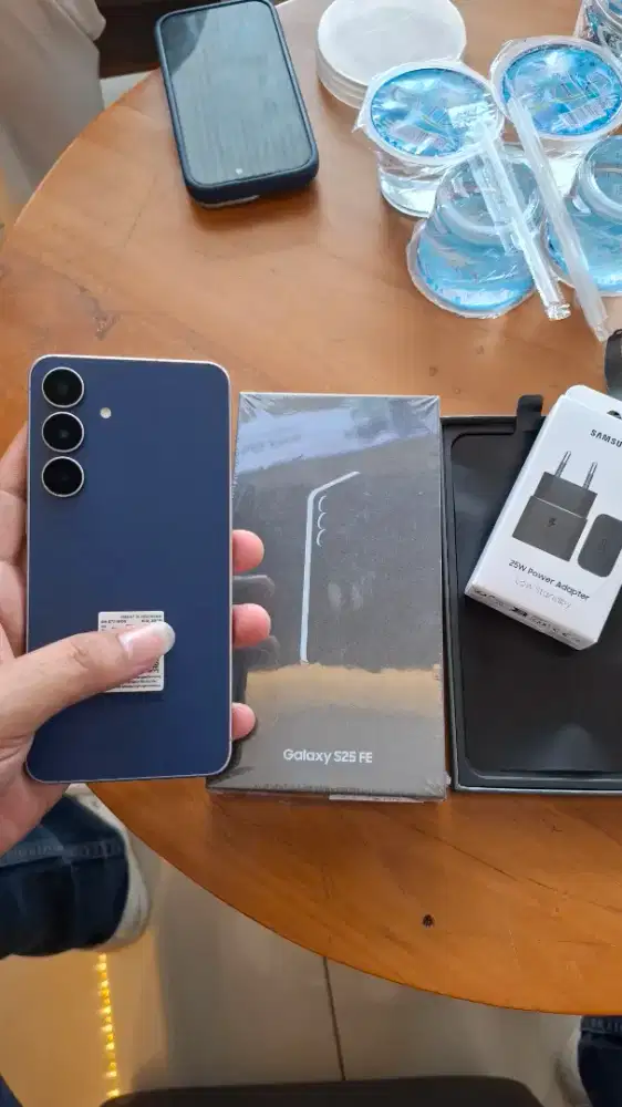 FREE ADAPTOR 25W! SAMSUNG S25FE 8/512 SEGEL GARANSI NEW