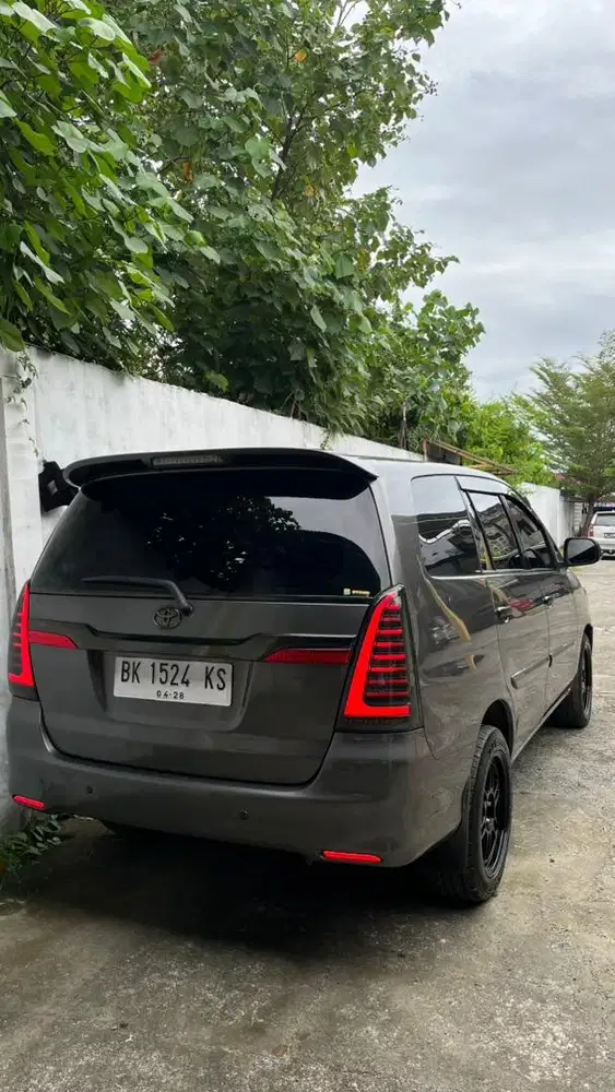 Dijual Innova G at bensin 2011