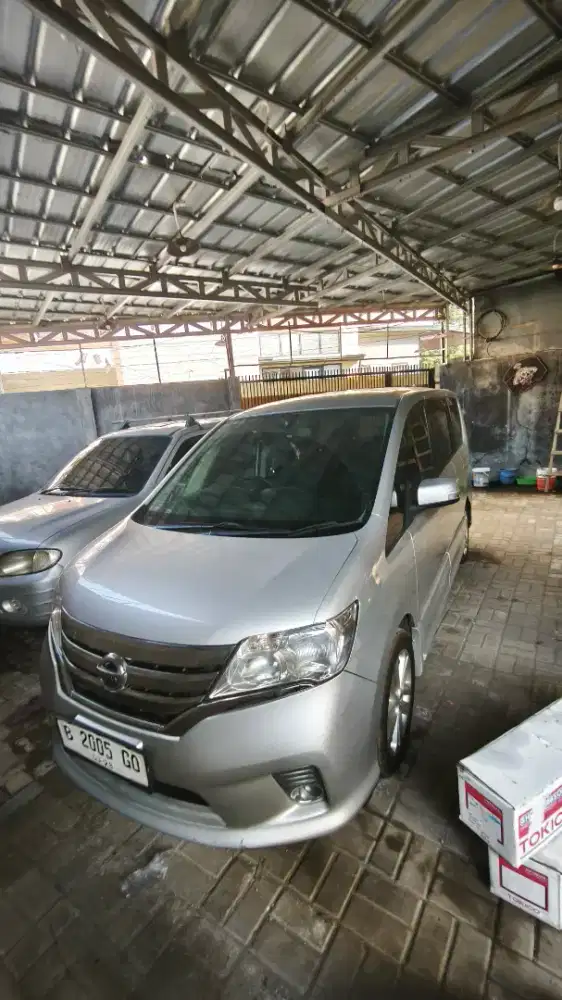Nissan Serena C26 Thn 2013