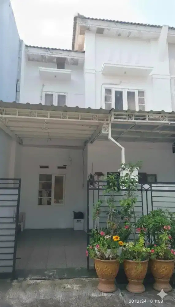 Dijual rumah taman harapan baru murah strategis dekat pusat belanja