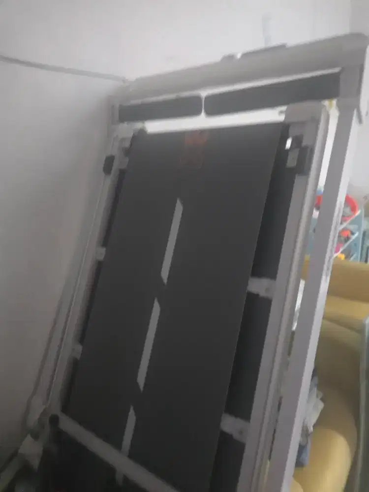 Alat threadmill merek bodymax