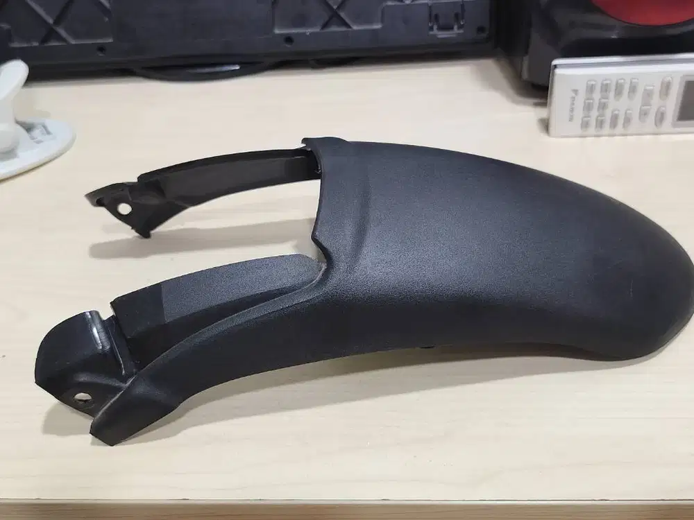 Spakbor Depan Sambungan Honda Vario 160 KSR Original