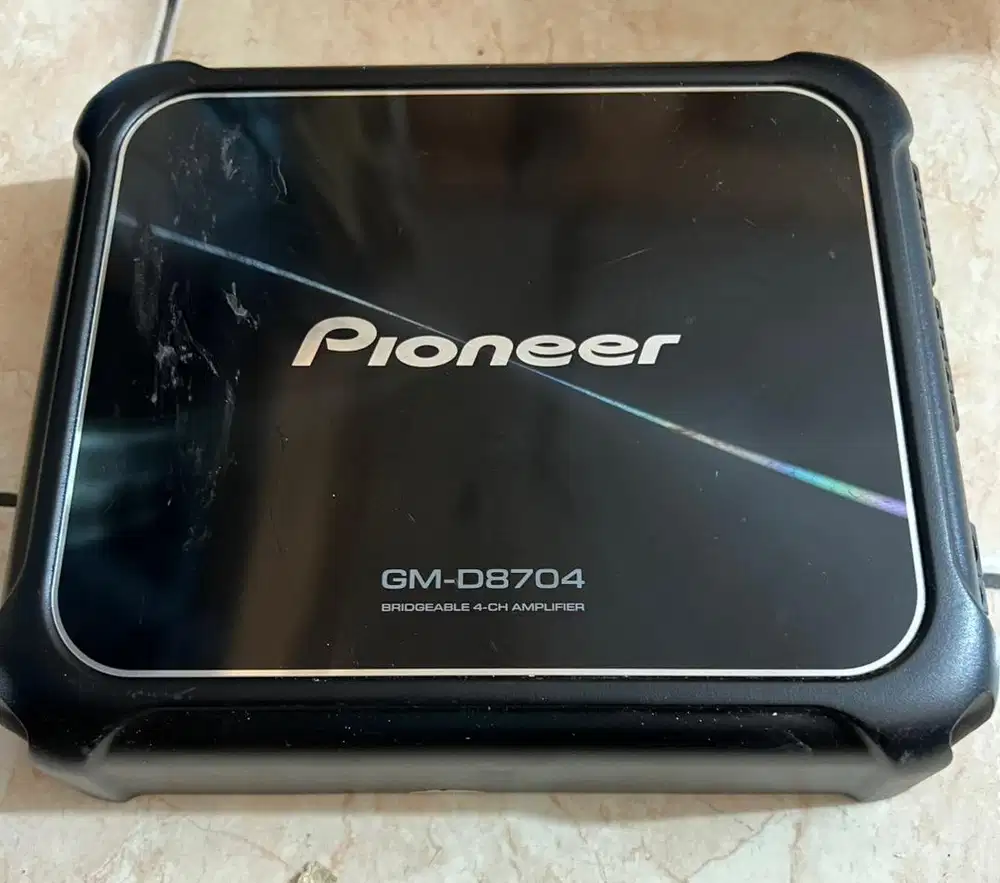 DijuaL AMPLIFIER 4 ChanneL PIONEER