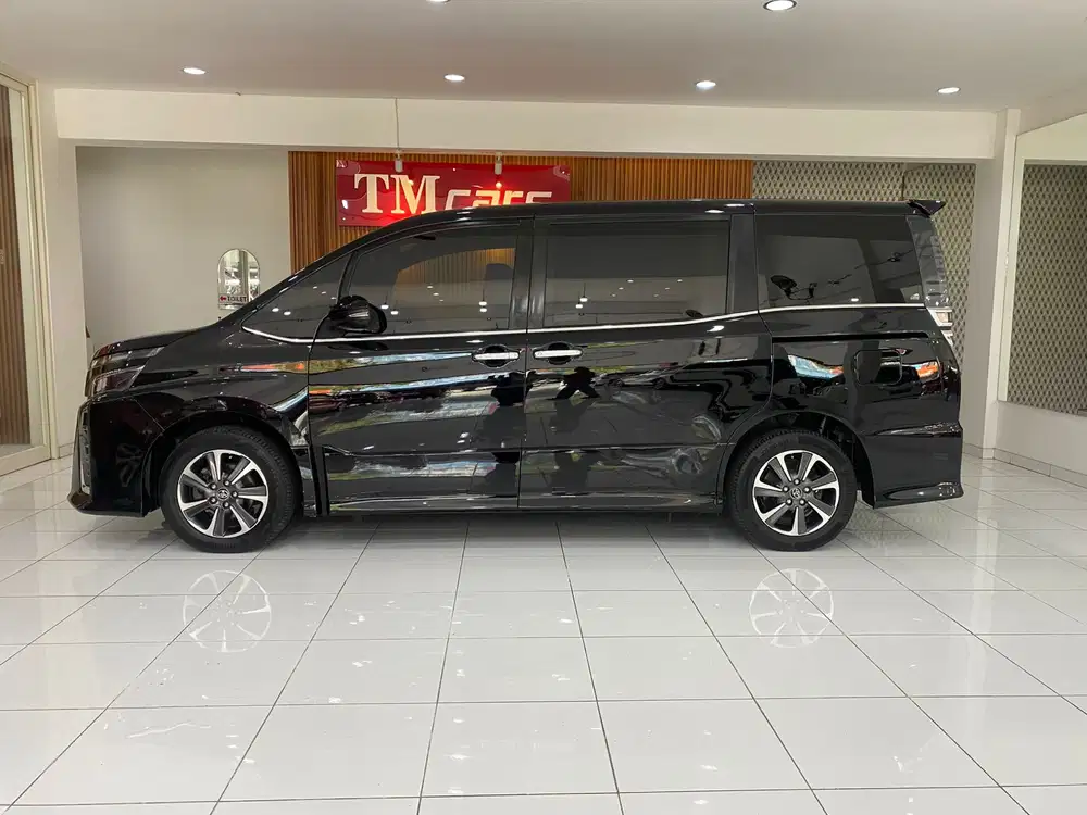 Toyota Voxy 2018 Bensin