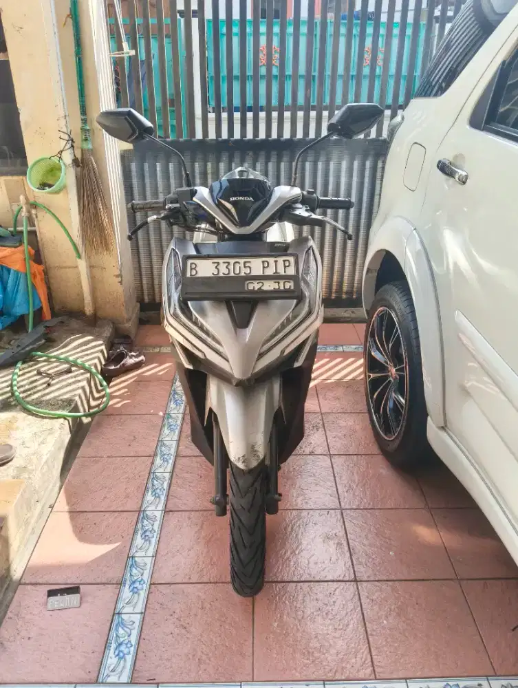 DIJUAL HONDA VARIO CBS ISS Smart Key (Keyless) 150CC TAHUN 2020