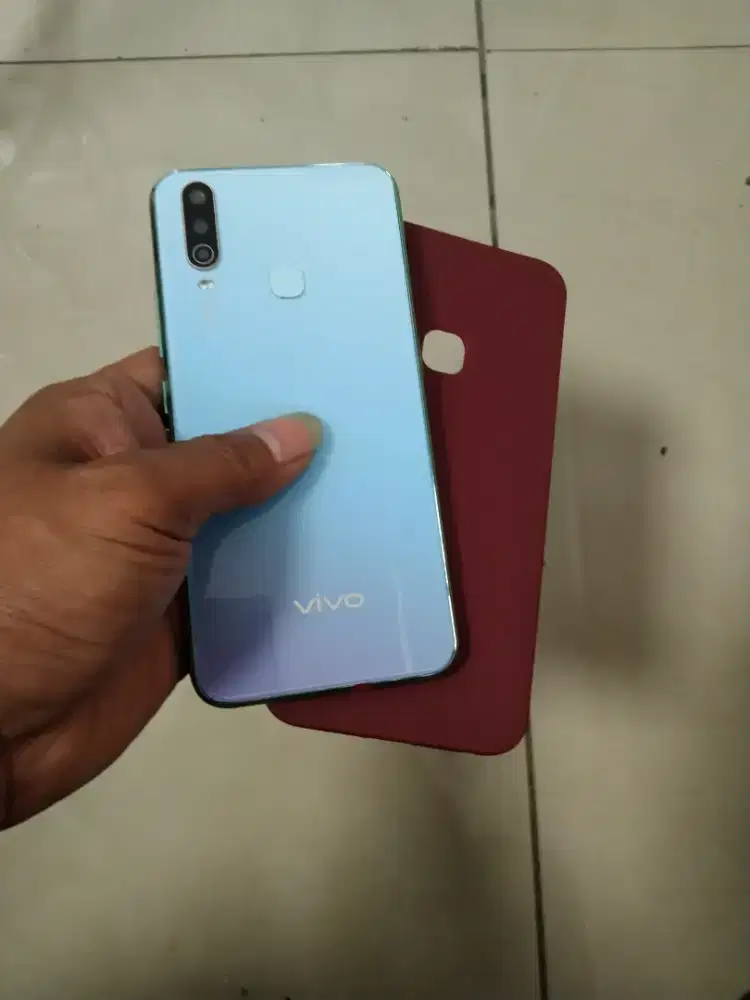 Di jual vivo Y 17 Ram 8/256 GB  disributor