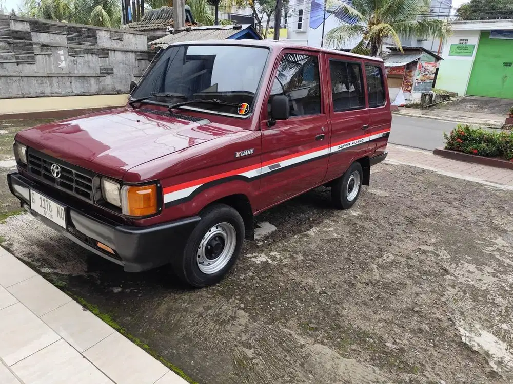 Toyota Kijang Super