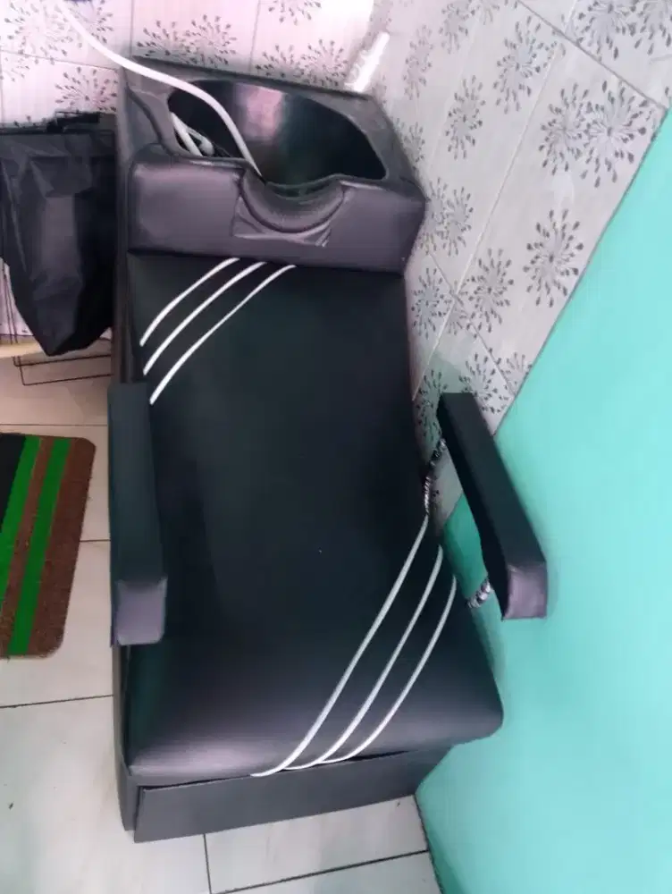 Wasbak Lengkap Dengan Shower