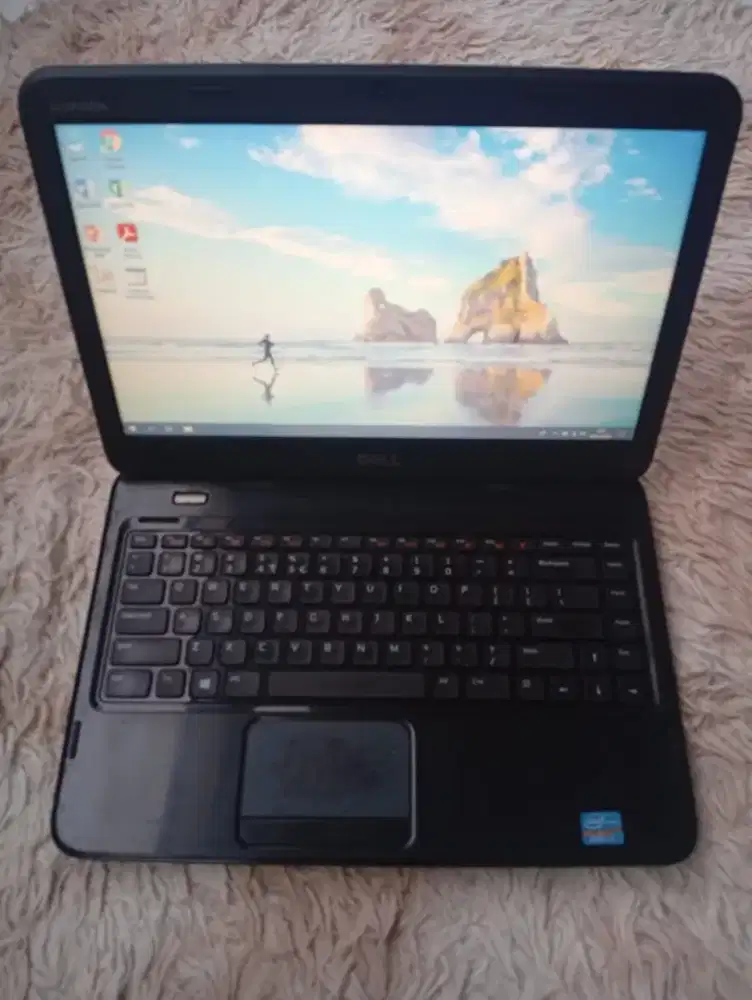 Laptop Dell core i5 ram 8gb kondisi normal