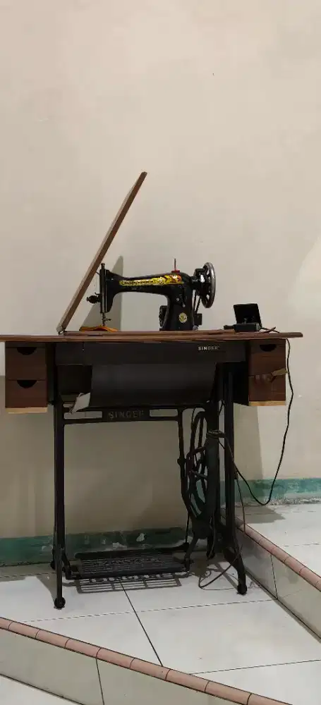 Mesin jahit singer kondisi baik