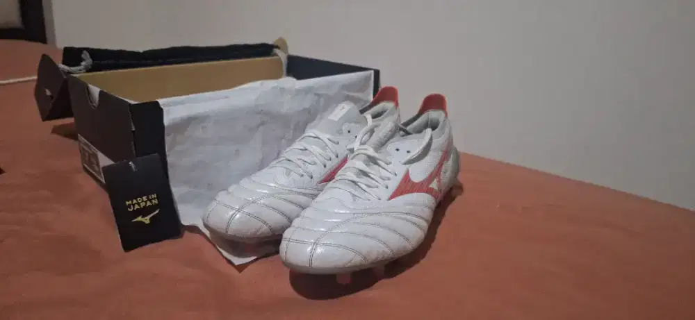 Sepatu Bola Mizuno Morelia Neo IV β MIJ Size 43 - Dipaka sekali