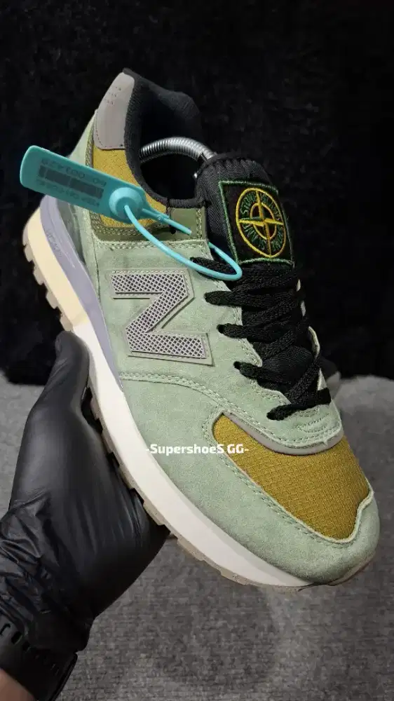 NB Stone Island