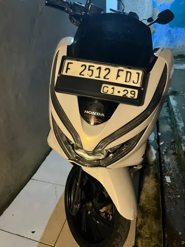 Pcx 150 2018 putih