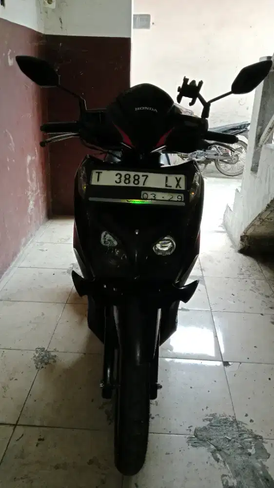 Motor vario kzr 125 tahun 2014