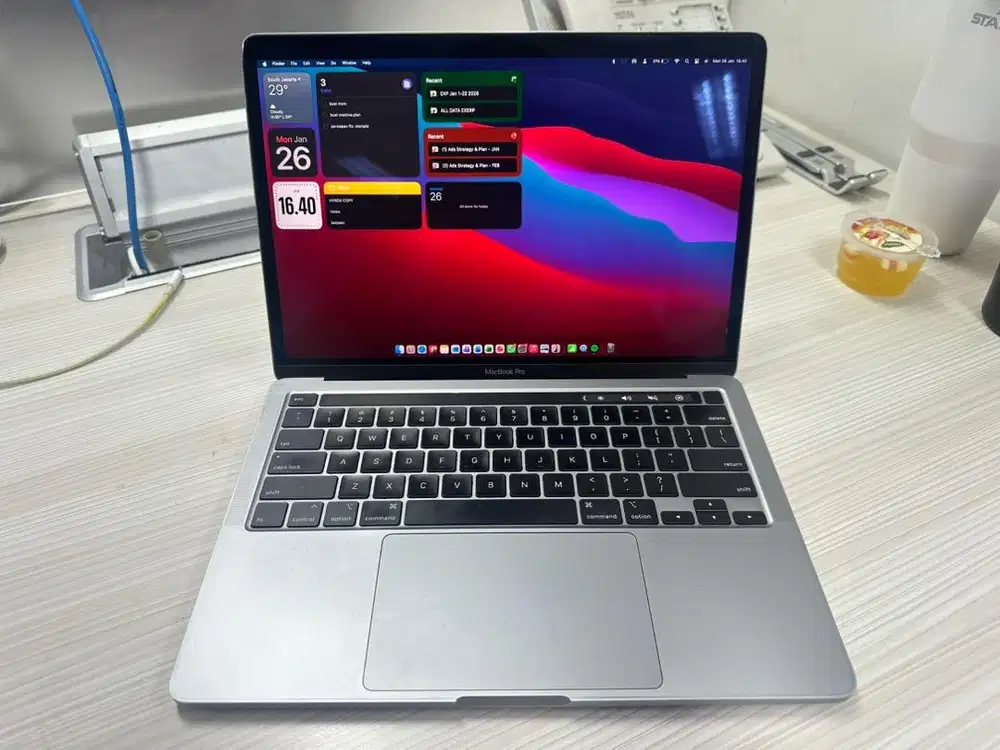 Macbook Pro 2020 i5 8GB 13.3inch