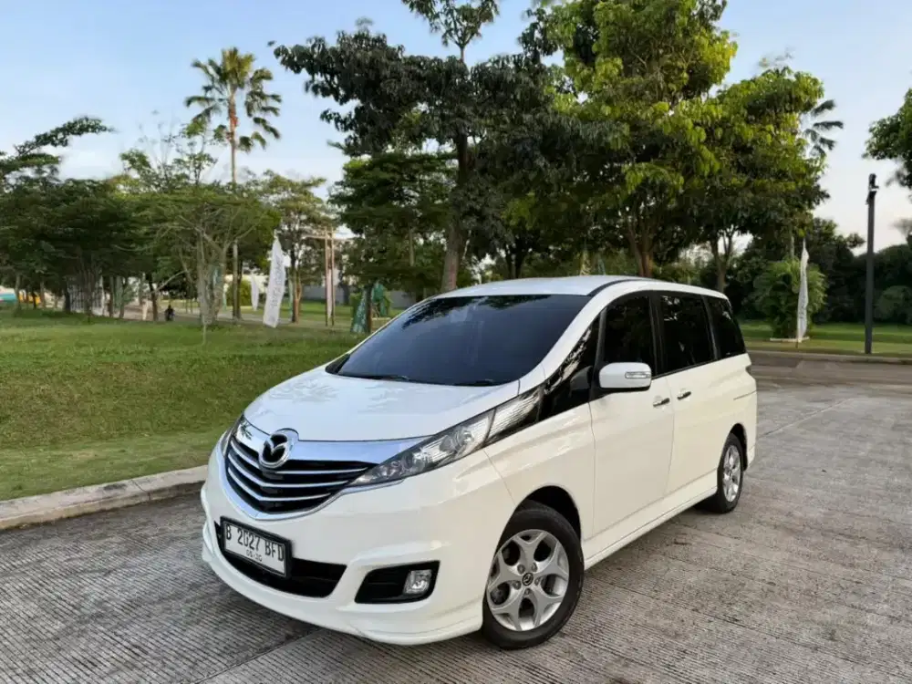 Mazda Biante Skyactive 2015 Bensin