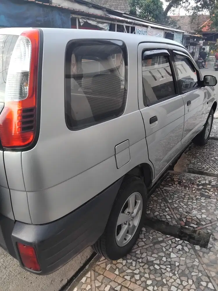 Daihatsu Taruna 2005 Bensin