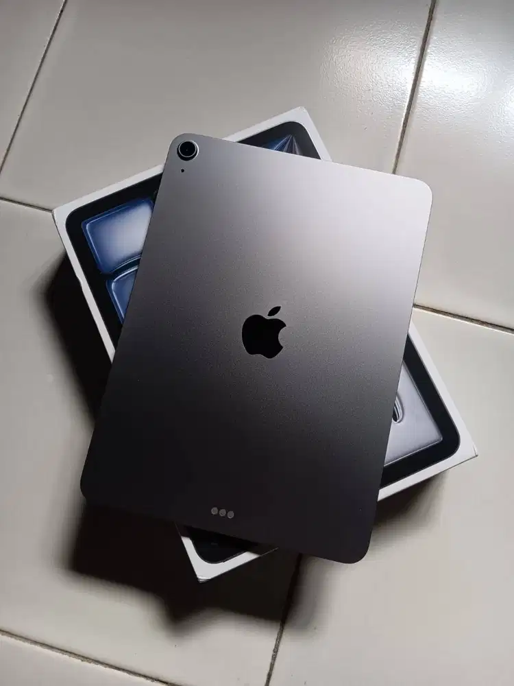 iPad Air M3 128Gb 11inch Wifi Only Mulus Garansi On