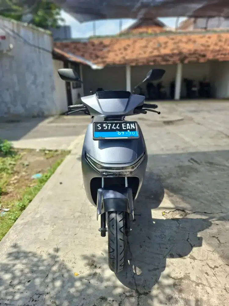 Honda cuv e like new 2025