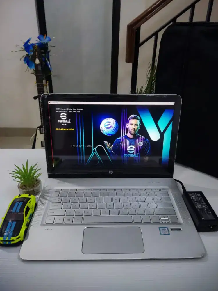 Laptop HP ENVY Core i7 RAM 8Gb SSD 240Gb Body SLIM