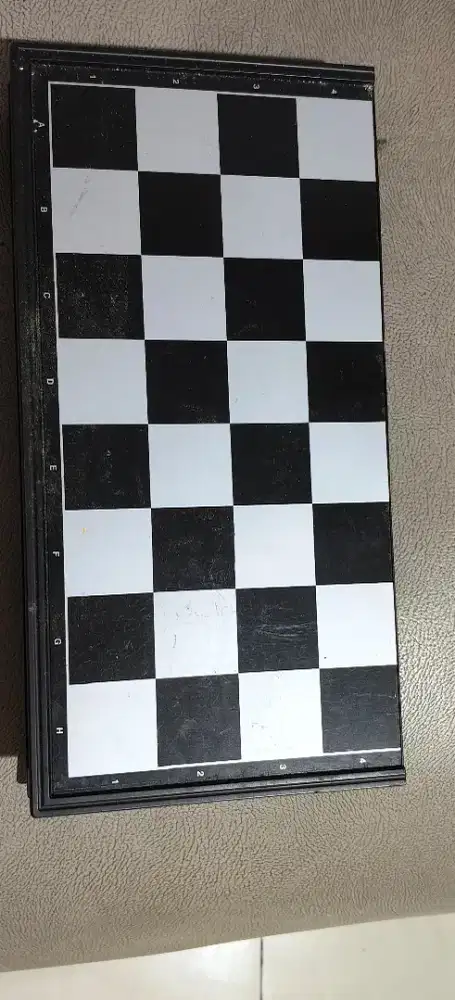 Papan catur kayu magnet 35x35