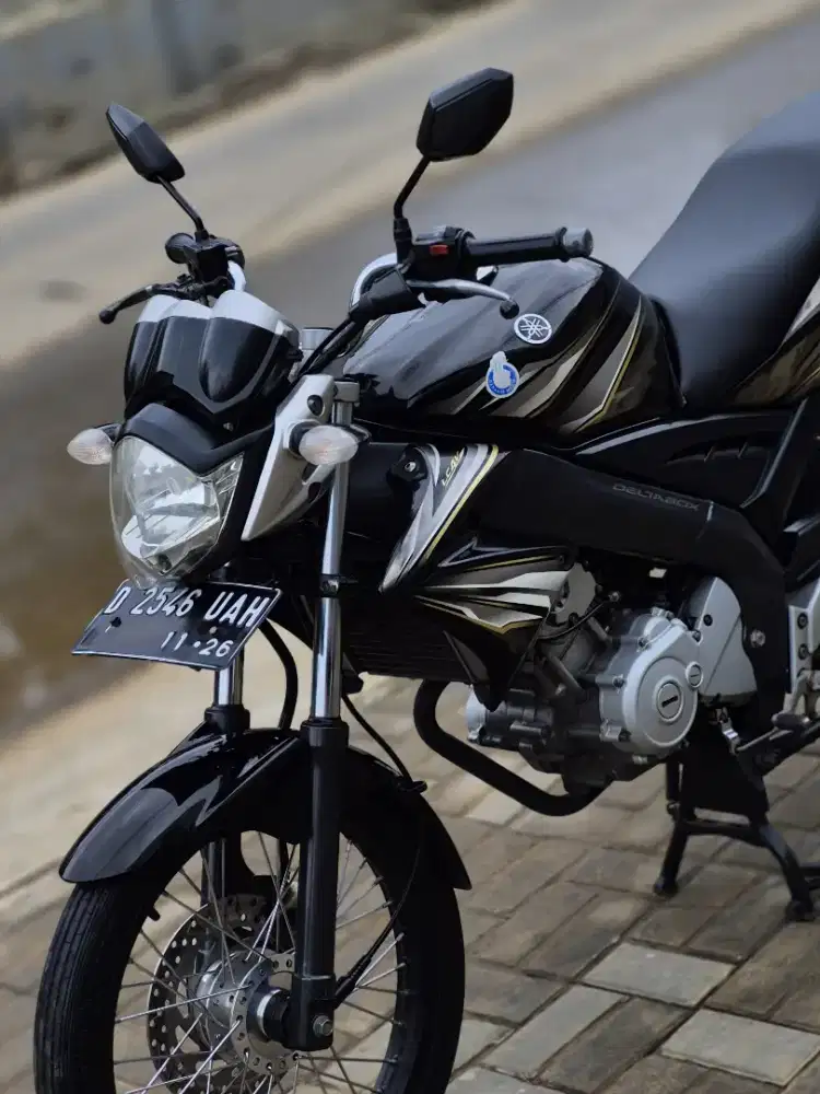 YAMAHA VIXION OLD 2011 KM 26RB REAL MULUS