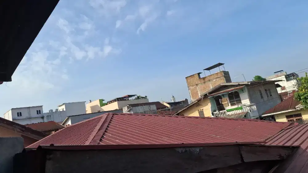 Di rumah makan bagian palung
