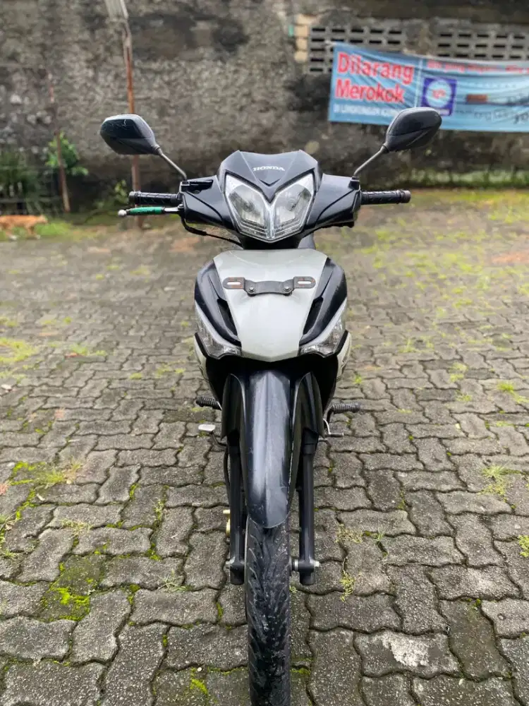 Supra x 125 limiti edition double disk tahun 2013 akhir