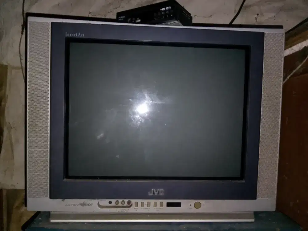 Televisi tv tabung jvc 21in