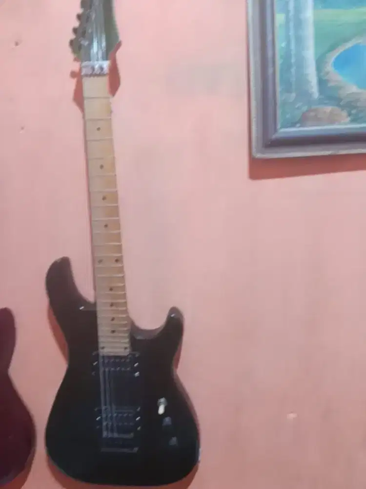 Gitar listrik Custom