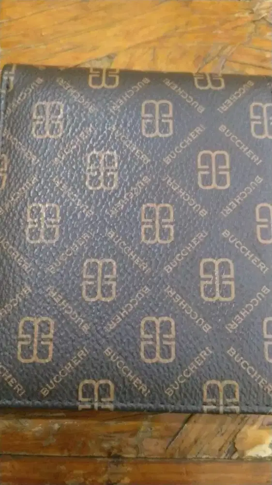 Dompet original brended Buccheri pria