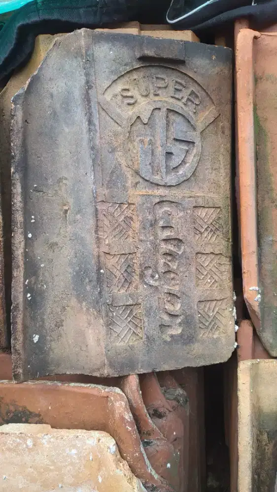 Jual genteng super bekas,walapun bekas tp teta kuat dan brkualitas