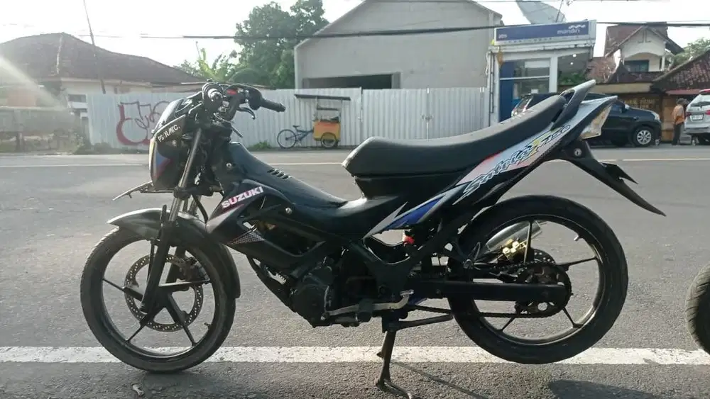Jual motor Satria FU th 2005
